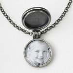 Symbol Lockets at Red Envelope